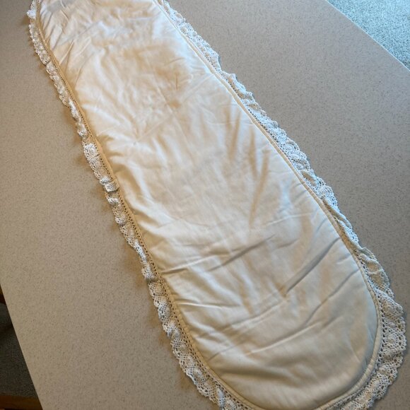 Dresser Buffet Scarf Table Runner Ivory w/ Embroidered Peach Heart on Ends - Picture 6 of 11